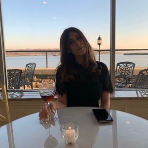 Meet your Posher, Isabella